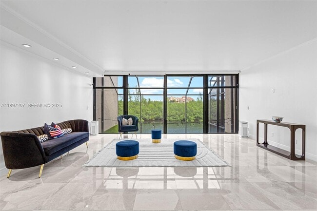 Building Photo - 6124 Paradise Point Dr