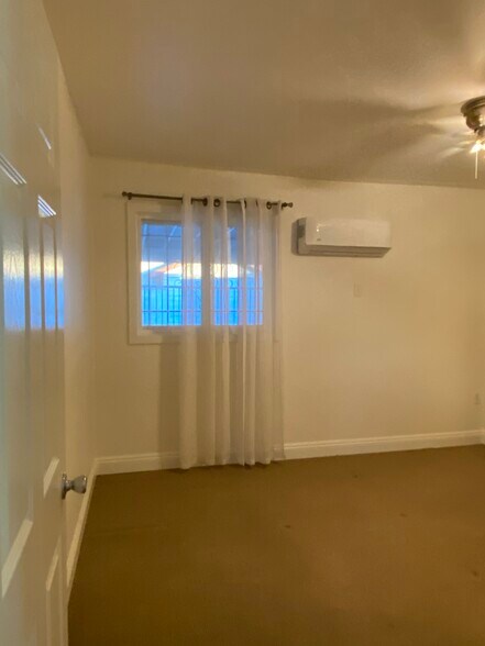 Building Photo - 3676 3rd Ave