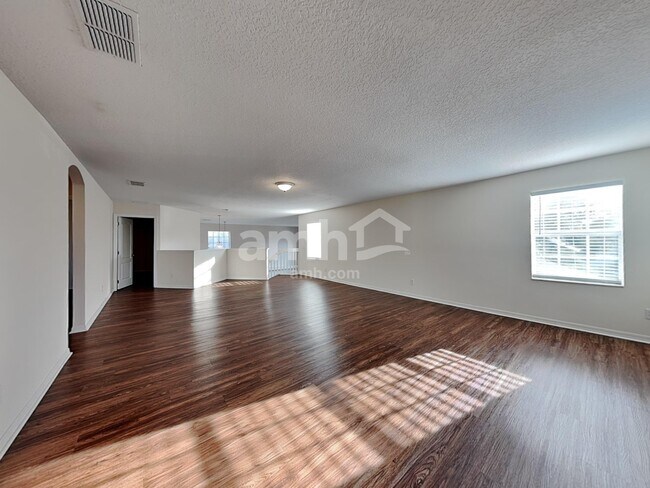 Building Photo - 1749 Oak Grove Chase Dr