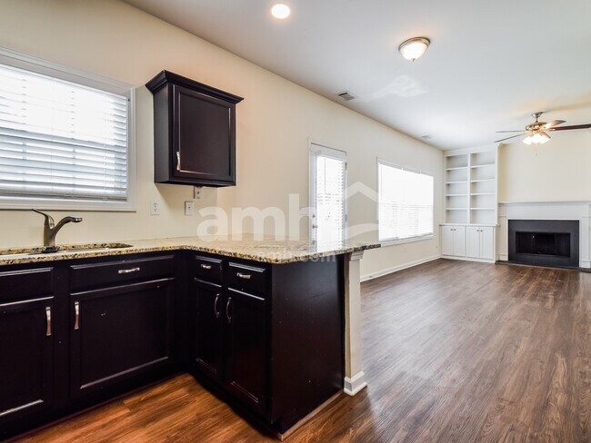 Building Photo - 2699 Red Mulberry Ln