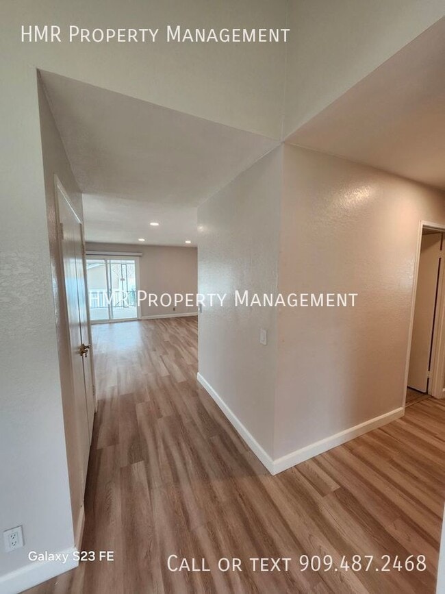 Building Photo - THIS HOUSE IS SPLIT  in a quiet Rancho Cuc...