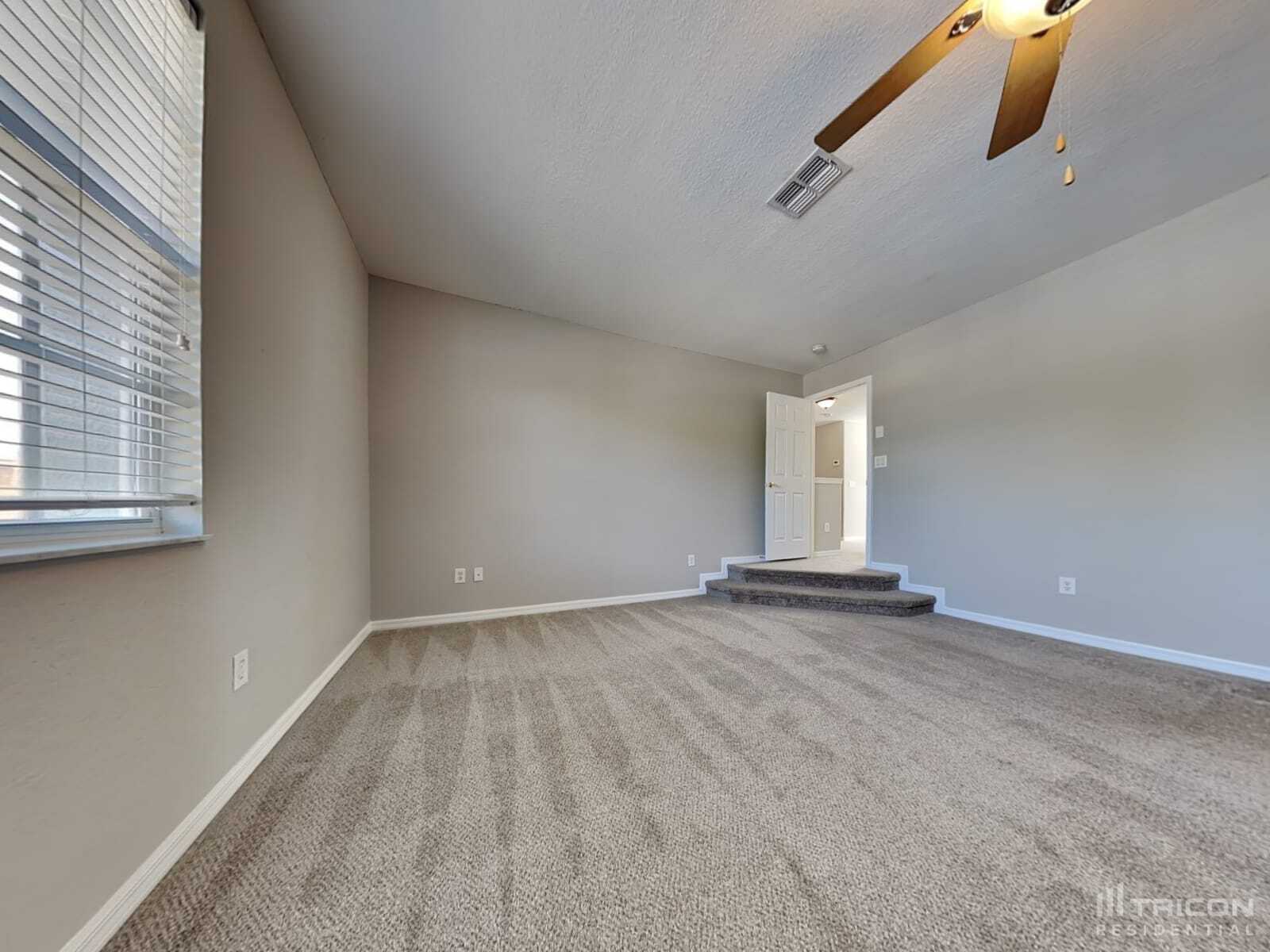 Building Photo - 10636 Deerberry Dr