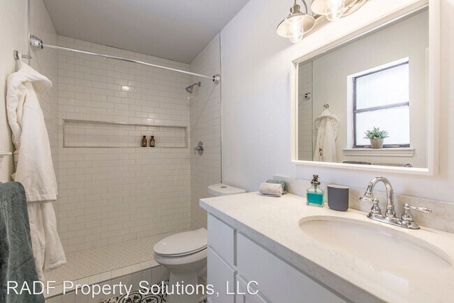 Building Photo - 3 br, 2 bath House - 1595 S. Gastel Circle