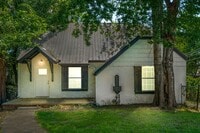 Building Photo - **CHARMING TULSA HOME FOR RENT — ONLY $1,300/MONTH!**