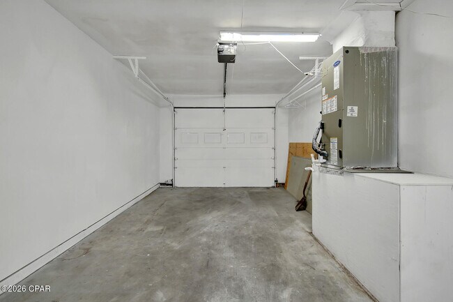 Building Photo - 922 Everitt Ave