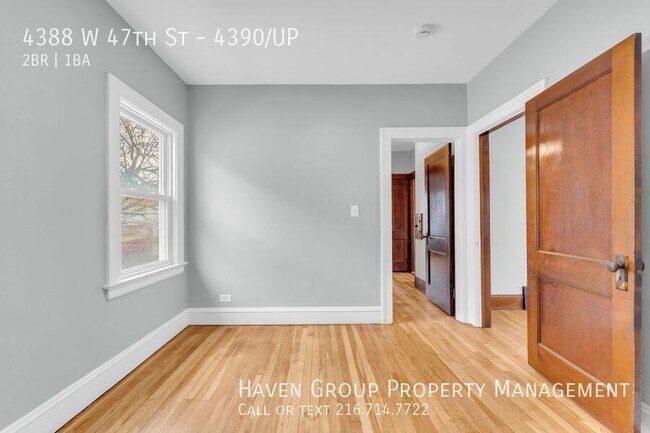 Building Photo - 4388 W 47th St