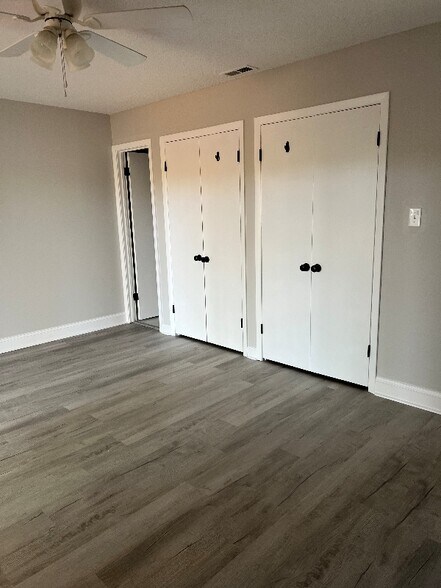 Building Photo - 108 Mallard Cove