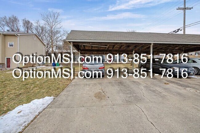 Building Photo - Charming & Spacious 2-Bed / 2-Bath Apartment in Gladstone