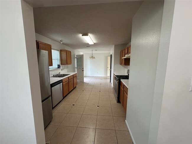 Building Photo - 16030 Clayton Green Dr