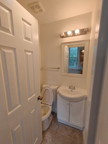 Building Photo - 4204 Williamson Pl