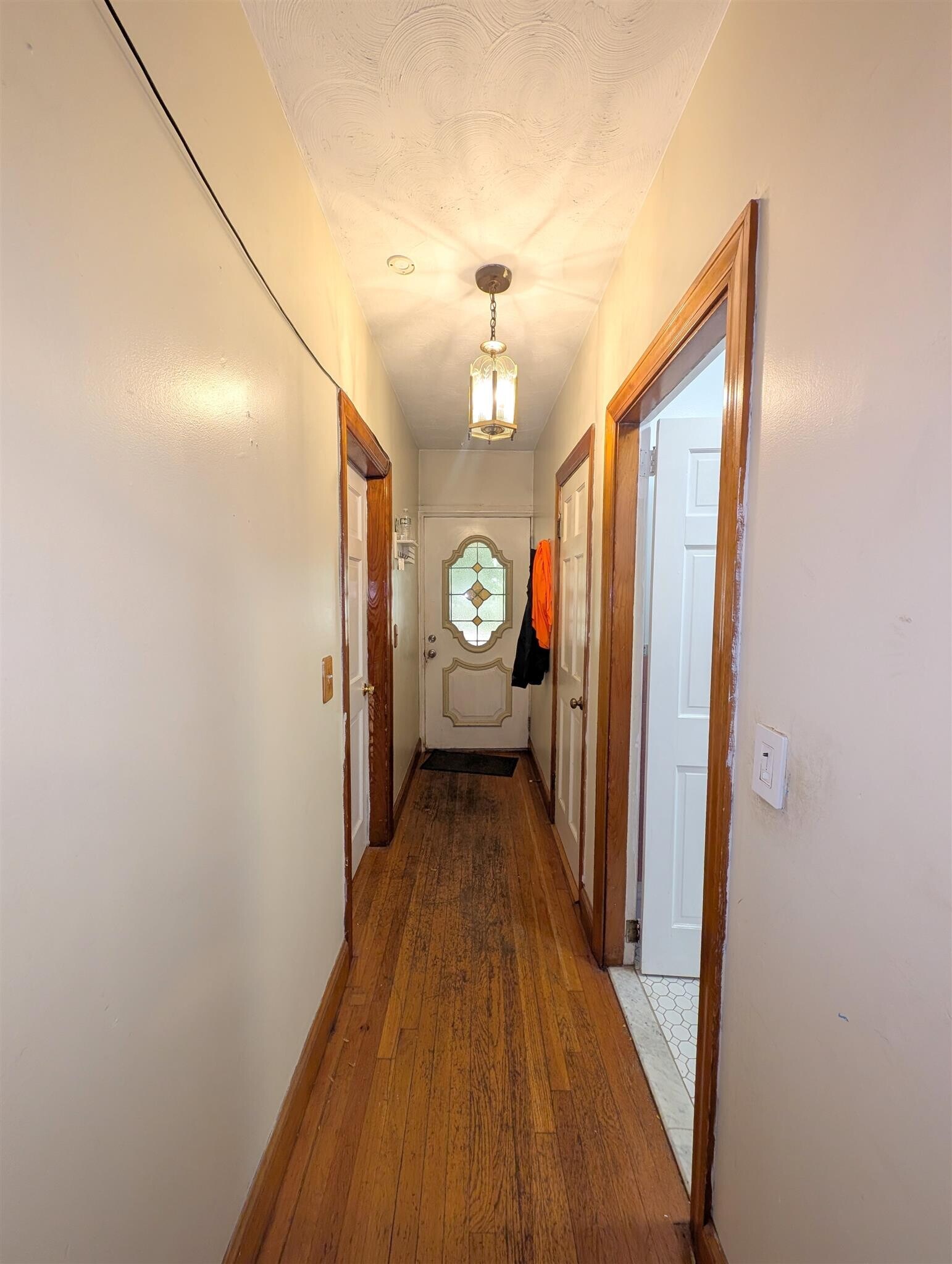 Building Photo - 33 Rogers Ave