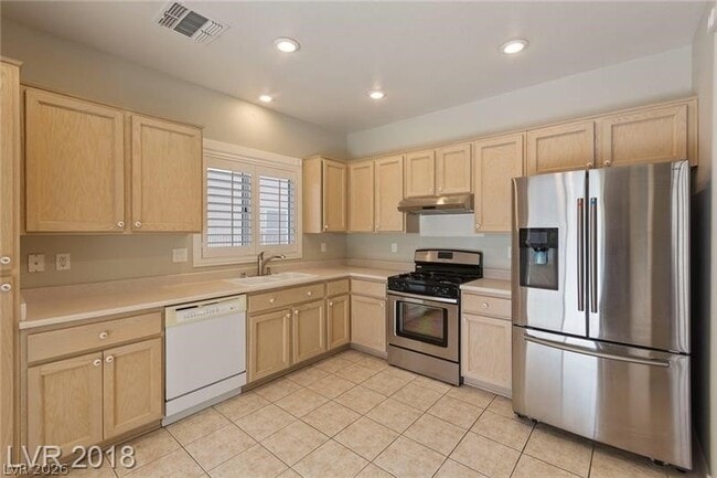 Building Photo - 2557 Shellsburg Ave