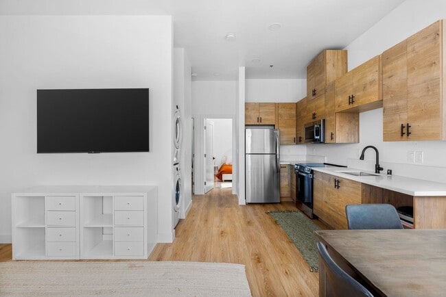 Building Photo - 2110 Drescher St