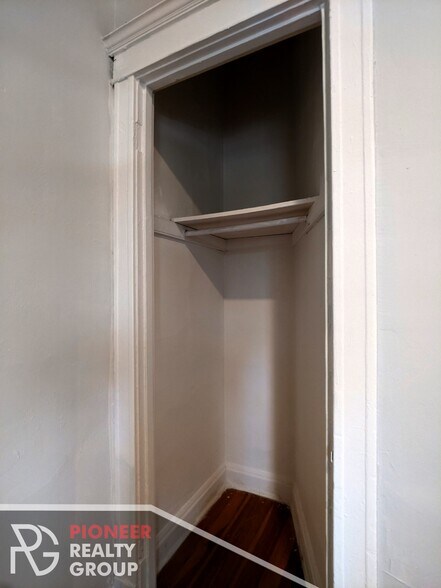 Building Photo - 3542 N Halsted St