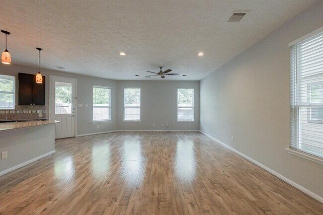 Building Photo - 15835 Copper Springs Ln
