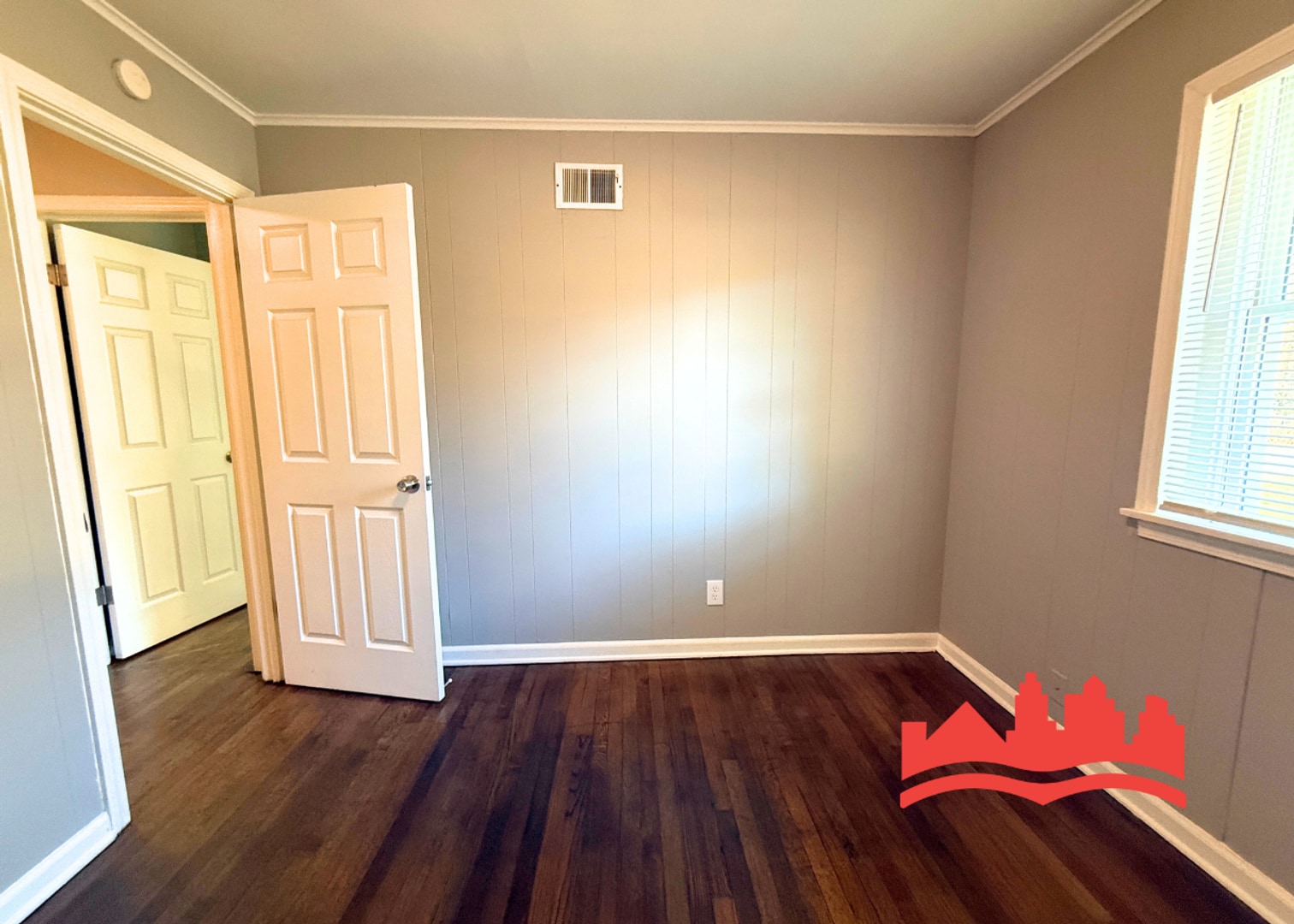 Building Photo - 271 W Levi Rd