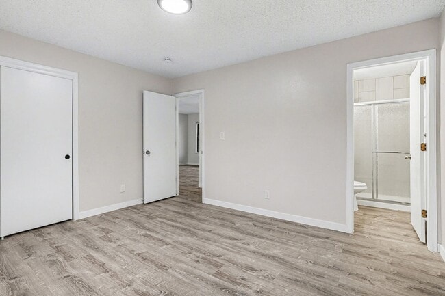 Building Photo - Renovated Duplex Available in Arvada!