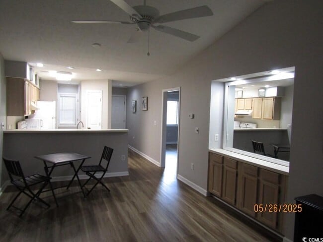 Building Photo - 4103 Pinehurst Cir