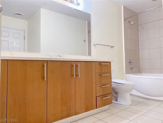 Building Photo - 200 W Sahara Ave