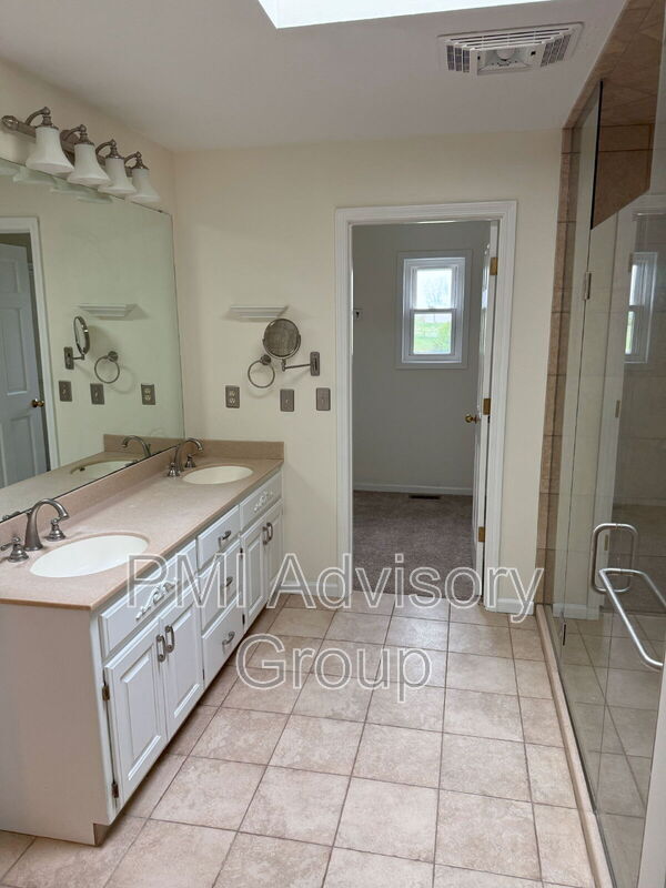 Building Photo - 2525 NW 78th St