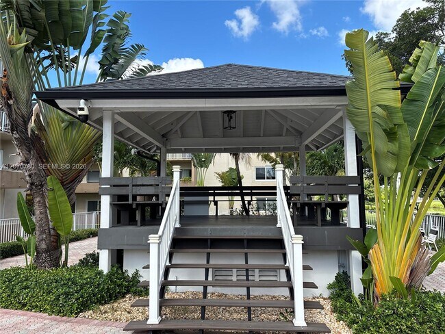 Building Photo - 7725 SW 86th St