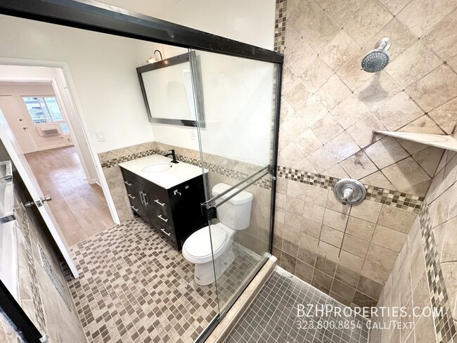 Building Photo - Brand New Renovated 1Bedroom 1Bathroom In ...