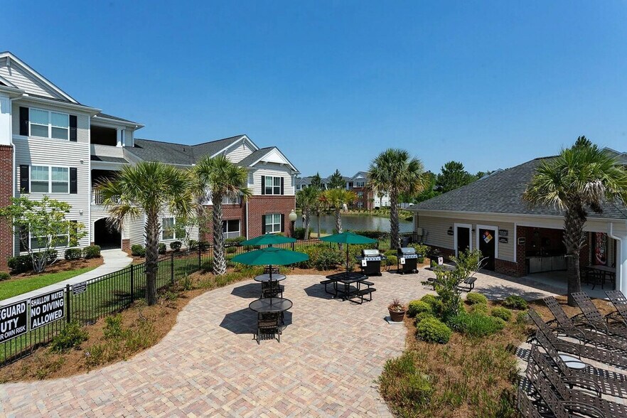 Building Photo - 253 Carolina Dr