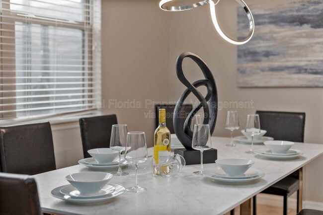 Building Photo - 5552 Misty Oak Cir