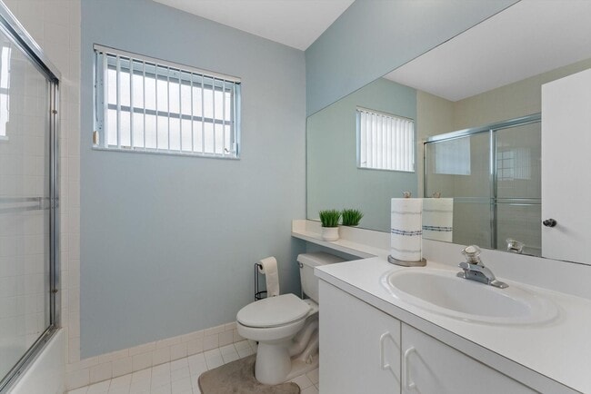 Building Photo - 10354 Mateo Ct