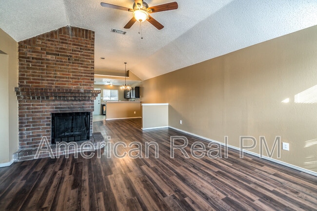 Building Photo - 721 Westover Dr