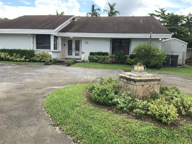 Building Photo - 5780 SW 59th Pl