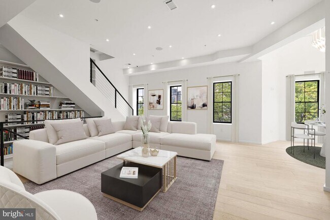 Building Photo - 1451 Maryland Ave NE