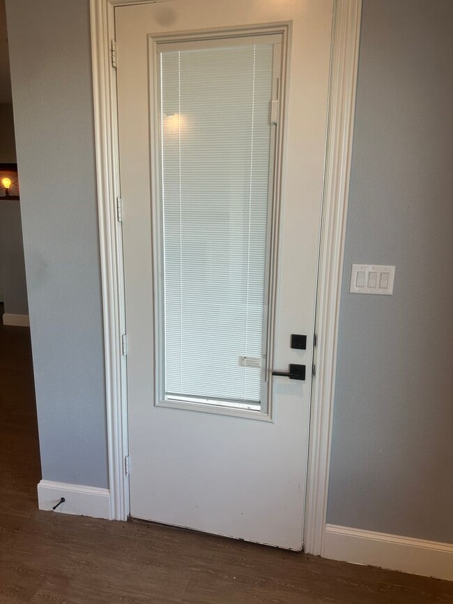 Building Photo - open concept 4bd - rent to own