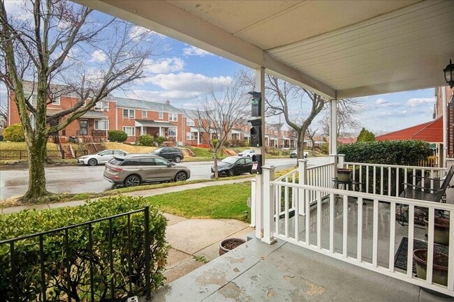 Building Photo - 1401 N Potomac St