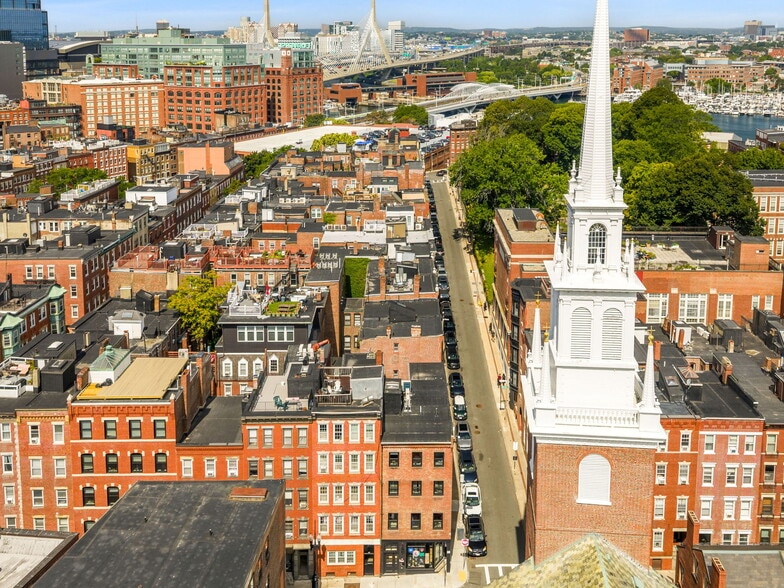 Building Photo - 176 Salem St