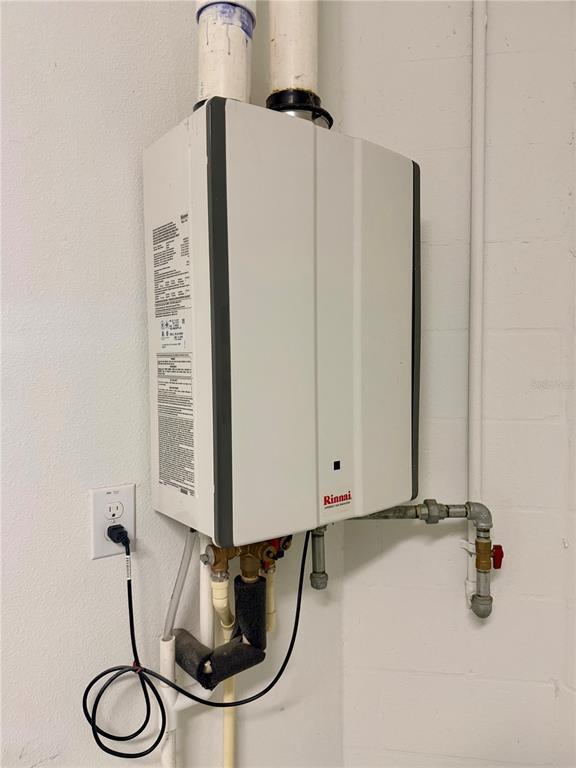 Building Photo - 4776 Lagona Ln