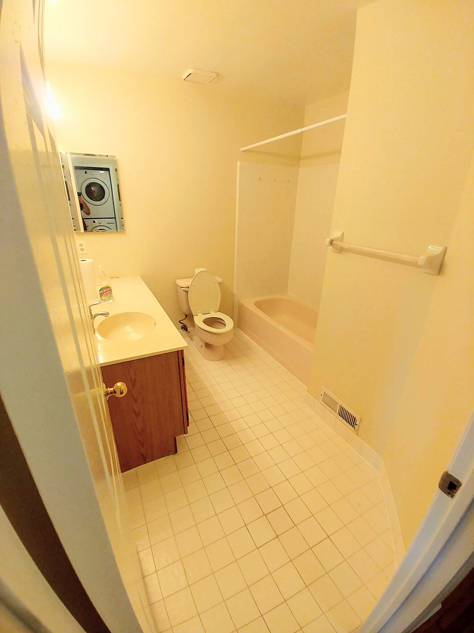 2nd full bathroom - 15 Hanover Ct