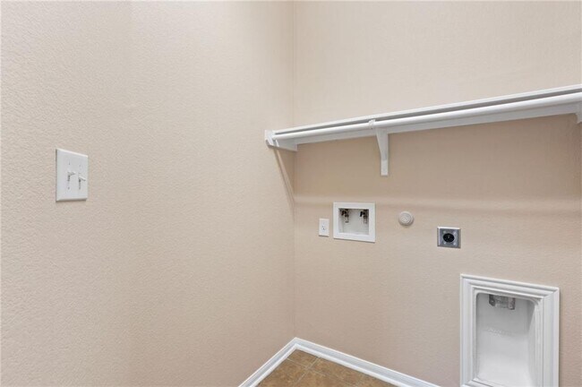 Building Photo - 149 Exeter Cove