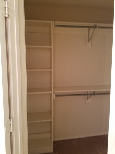 Building Photo - 2206 Aspen Ter