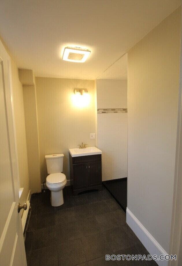 Building Photo - 125 Princeton St