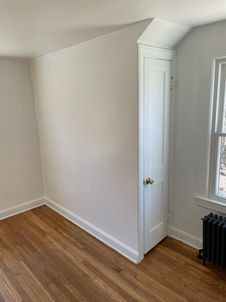 Bedroom 1 - 133 Lake Hayward Rd
