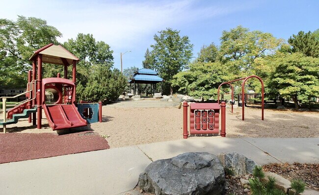 Building Photo - 10362 W 59th Ave