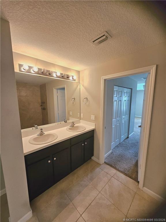 Building Photo - 1410 SW Flounder Ln