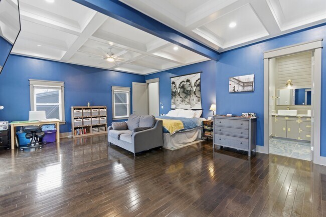 Building Photo - 1105 Stockell St