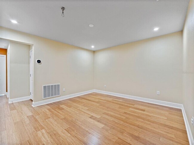 Building Photo - 5845 Grand Sonata Ave