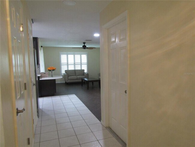 Building Photo - 2912 Ringwood Meadow