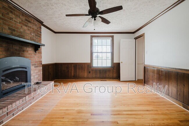 Building Photo - 10075 Aragon Dr