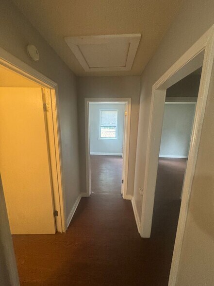 Building Photo - 2108 Curry Ave