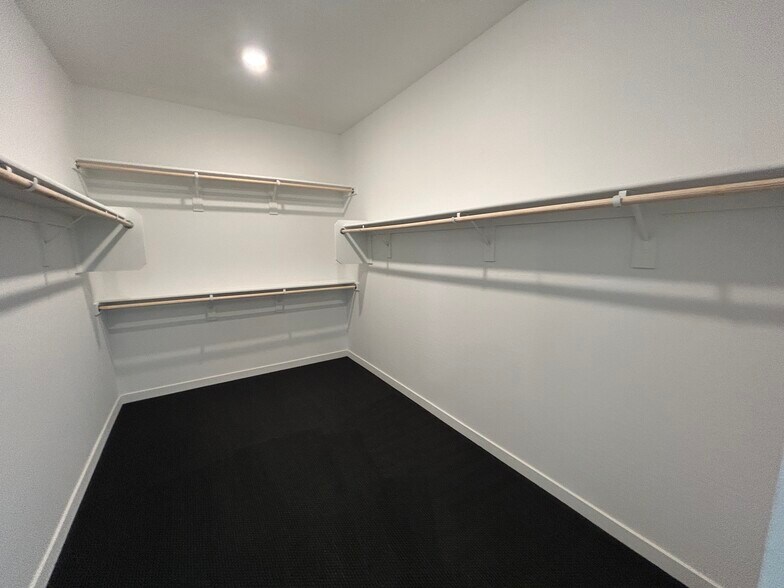 Building Photo - 21357 E Macaw Dr