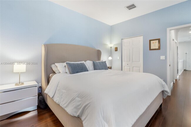 Building Photo - 1119 SW 147th Ave